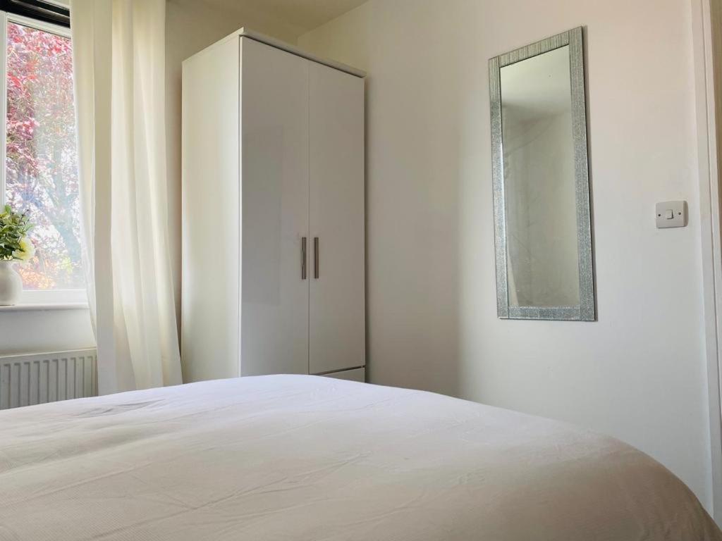 Modern, Stylish And Central Home マンチェスター エクステリア 写真