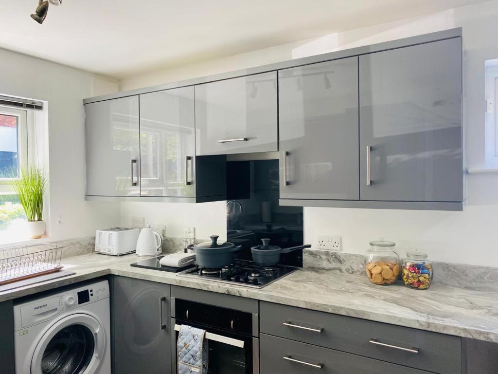 Modern, Stylish And Central Home マンチェスター エクステリア 写真