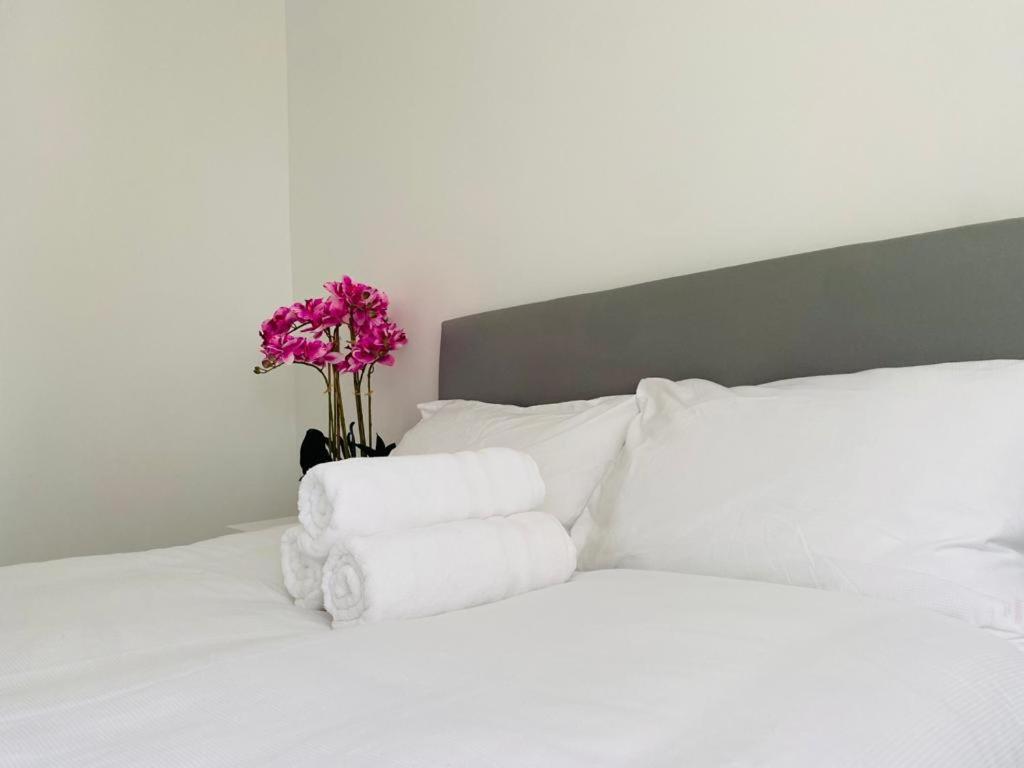 Modern, Stylish And Central Home マンチェスター エクステリア 写真